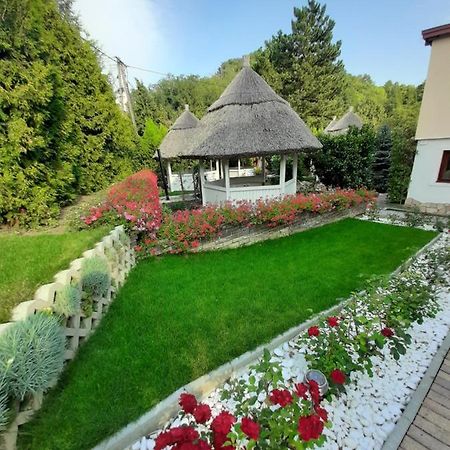 Rozsakert Vendeghaz Bed & Breakfast Szigliget Dış mekan fotoğraf