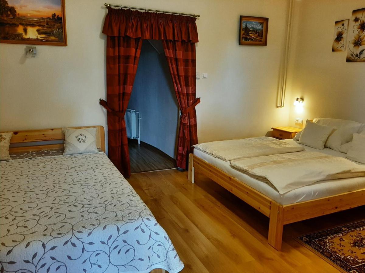 Rozsakert Vendeghaz Bed & Breakfast Szigliget Dış mekan fotoğraf