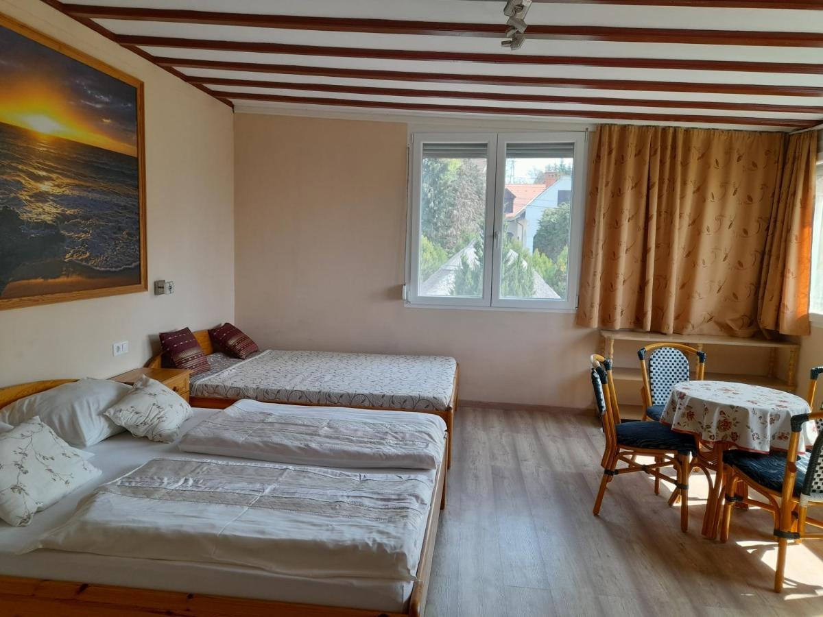 Rozsakert Vendeghaz Bed & Breakfast Szigliget Dış mekan fotoğraf