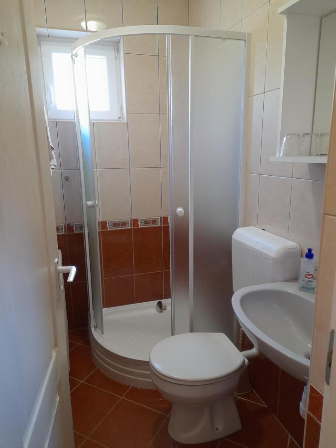 Rozsakert Vendeghaz Bed & Breakfast Szigliget Dış mekan fotoğraf